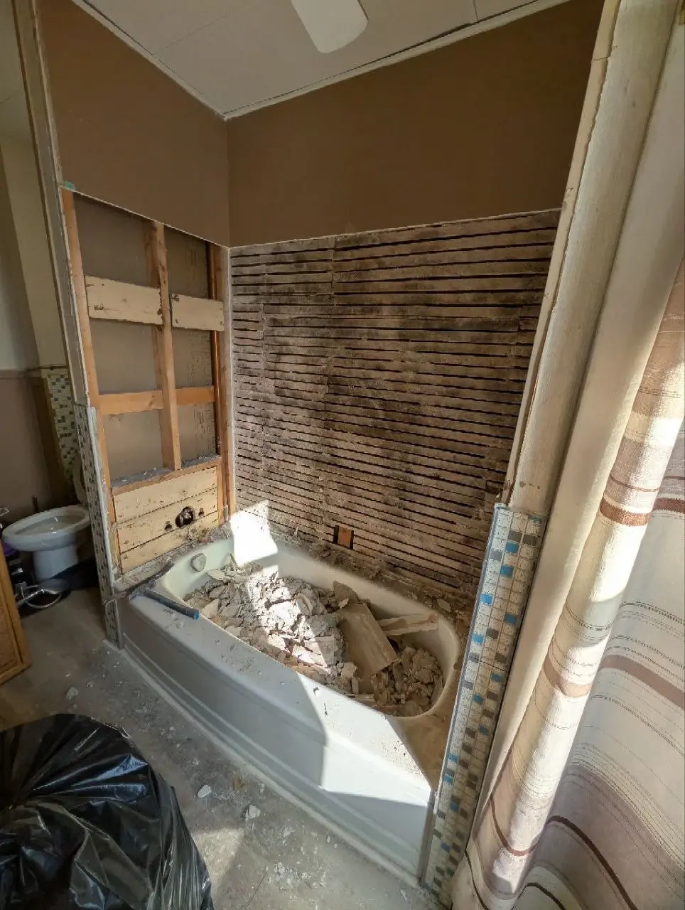 Bathroom Remodel before renovation